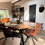 Boslodge Het Verwende Nest Met Privé Hottub