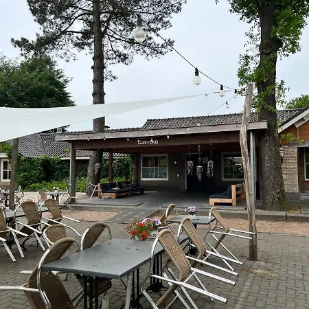 Het Verwende Nest Lodge, Wellness Lodge, Hottub & Sauna Voorthuizen