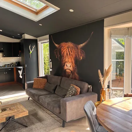 Het Verwende Nest Lodge, Wellness Lodge, Hottub & Sauna Chalet *