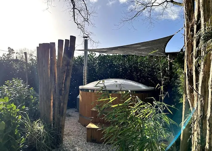 Het Verwende Nest Met Prive Hottub & Barrel Sauna