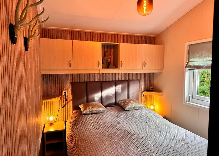 Het Verwende Nest Met Prive Hottub & Barrel Sauna * Voorthuizen