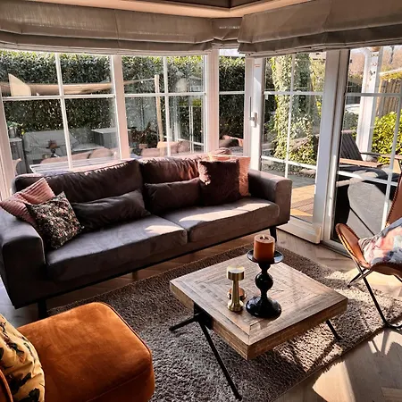 Boslodge Het Verwende Nest Met Privé Hottub Chalet