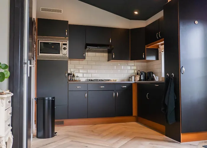 Chalet Boslodge Het Verwende Nest Met Privé Hottub