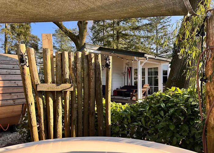 Chalet Boslodge Het Verwende Nest Met Privé Hottub *