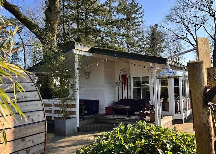 Boslodge Het Verwende Nest Met Privé Hottub *